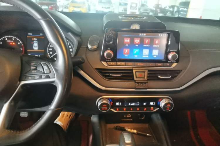 Used Nissan Teana 2019 2.0L XL Comfort Edition Audio And AC Panel
