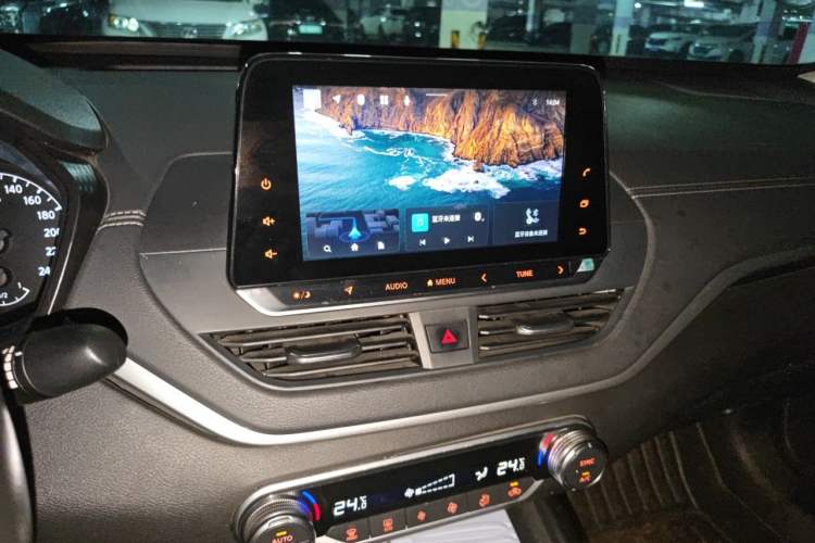 Used Nissan Teana 2019 2.0L XL Comfort Edition Audio And AC Panel