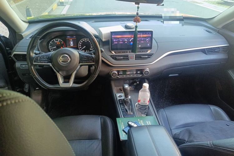 Used Nissan Teana 2019 2.0T XL Smart Leading Edition Center Console