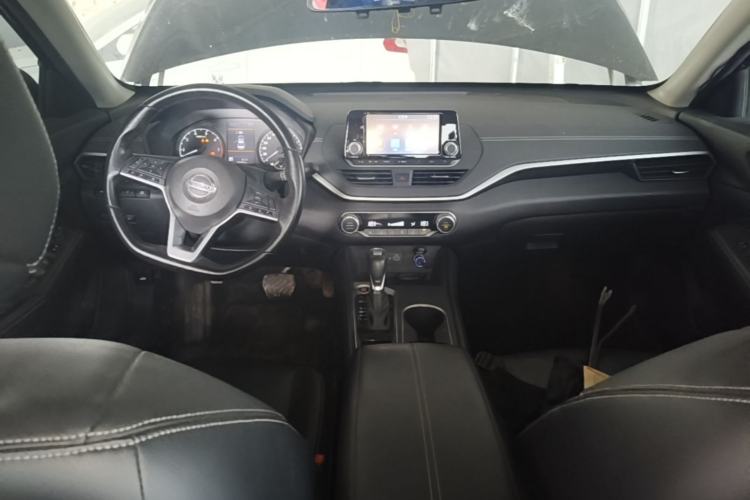 Used Nissan Teana 2019 2.0L XL Comfort Edition Center Console