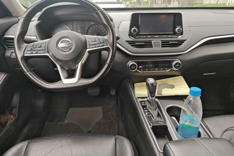 Used Nissan Teana 2019 2.0L XL Comfort Edition Center Console