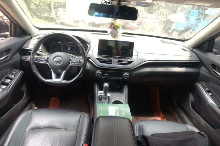 Used Nissan Teana 2019 2.0L XL Upper SmartDrive Version Center Console