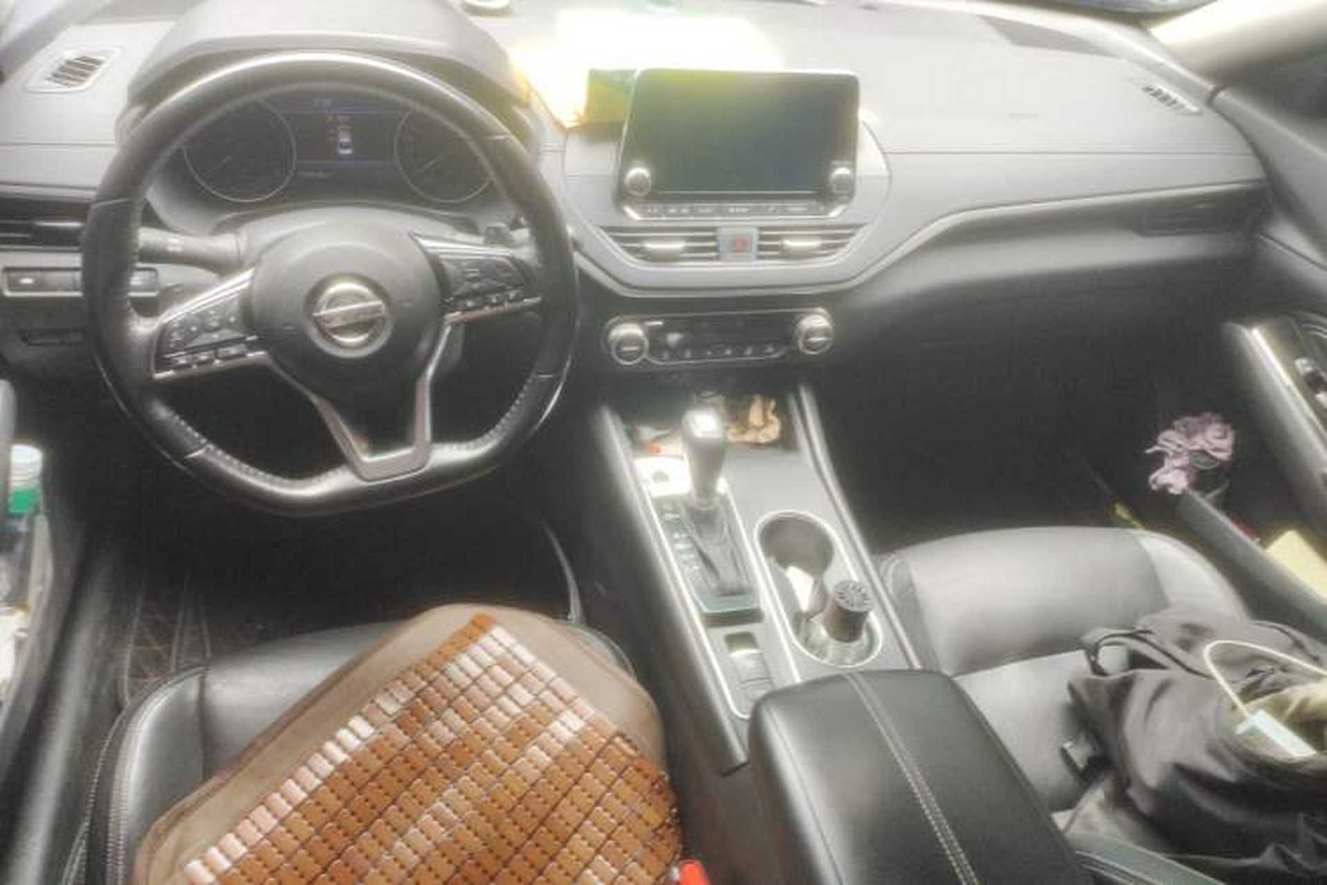 Used Nissan Teana 2019 2.0T XL Upper Smart Enjoyment Version Center Console