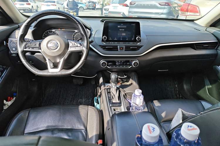 Used Nissan Teana 2019 2.0T XL Upper Smart Enjoyment Version Center Console