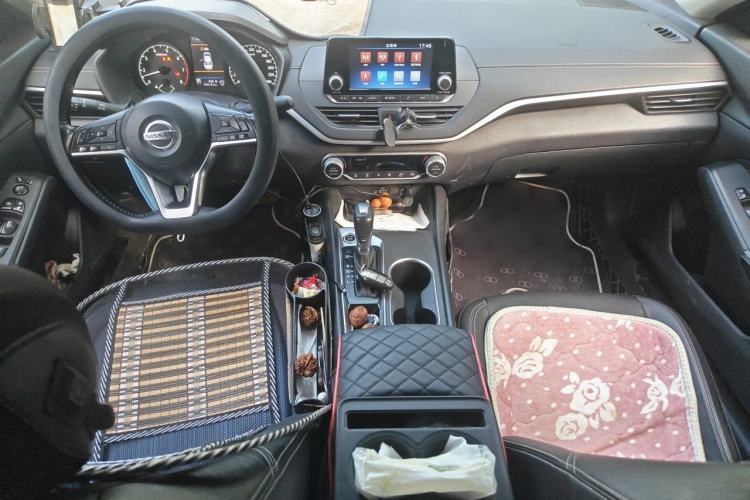 Used Nissan Teana 2019 2.0L XL Comfort Edition Center Console