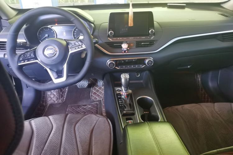 Used Nissan Teana 2019 2.0L XL Upper SmartDrive Version Center Console