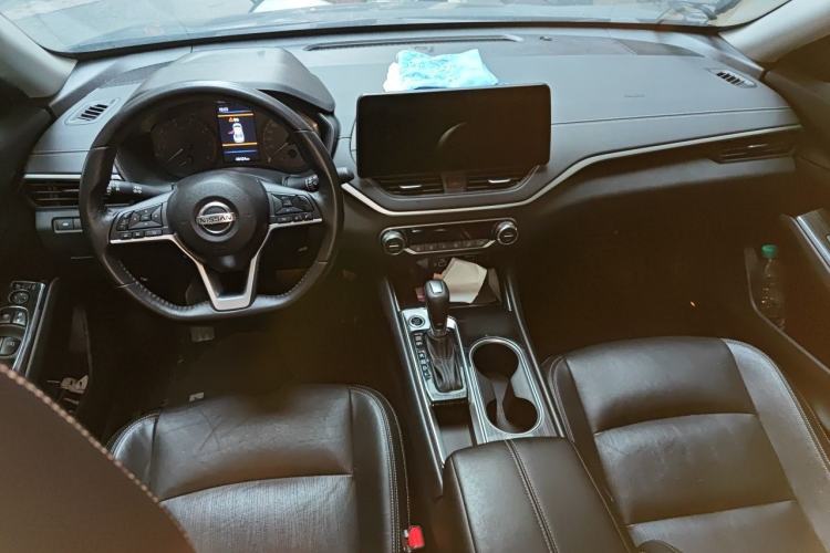 Used Nissan Teana 2019 2.0L XL Comfort Edition Center Console