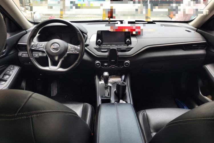 Used Nissan Teana 2019 2.0L XL Comfort Edition Center Console