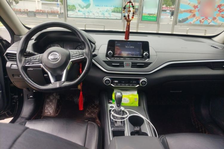 Used Nissan Teana 2019 2.0L XL Comfort Edition Center Console