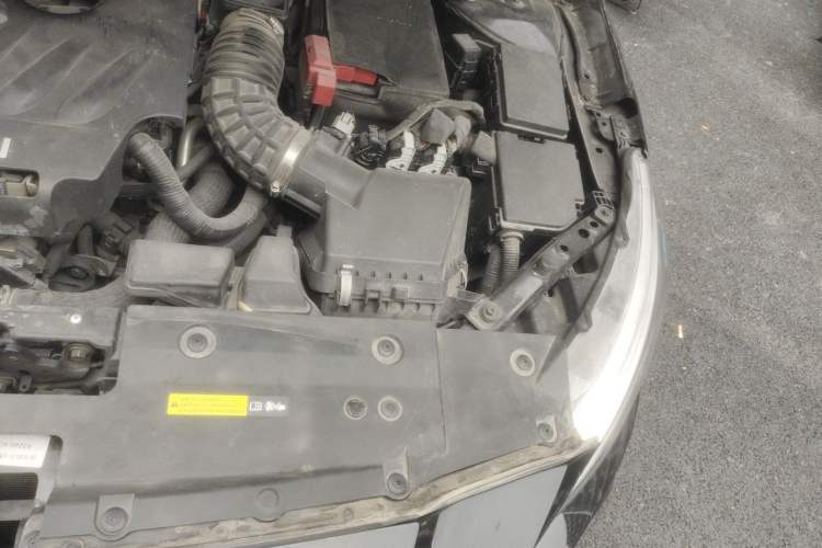 Used Nissan Teana 2019 2.0T XL Upper Smart Enjoyment Version Engine Bay Left