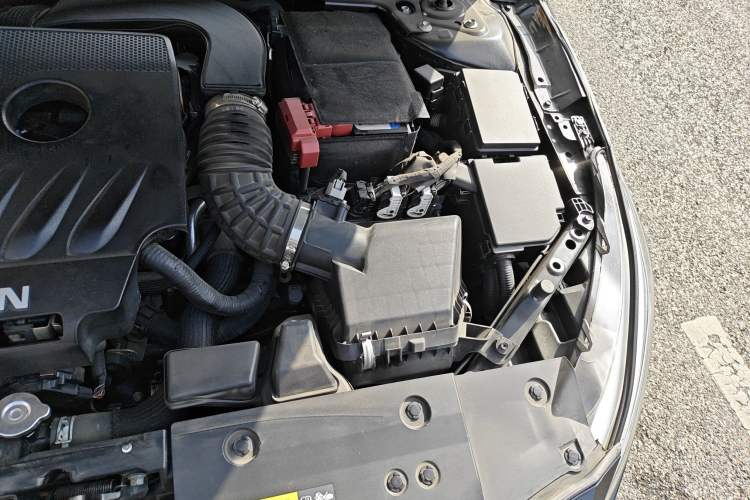 Used Nissan Teana 2019 2.0T XL Upper Smart Enjoyment Version Engine Bay Left