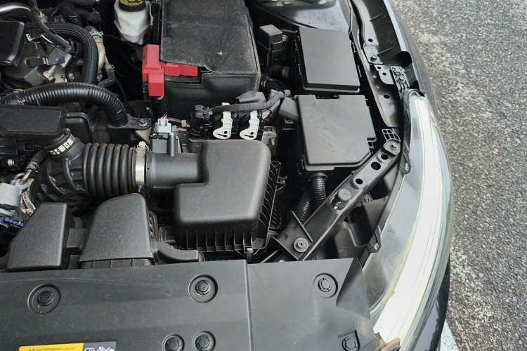 Used Nissan Teana 2019 2.0L XL Comfort Edition Engine Bay Left