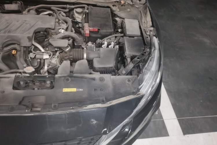 Used Nissan Teana 2019 2.0L XL Comfort Edition Engine Bay Left