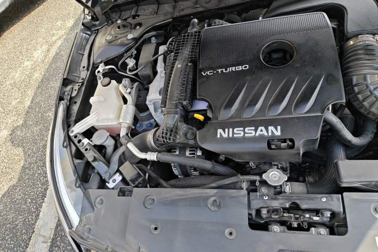 Used Nissan Teana 2019 2.0T XL Upper Smart Enjoyment Version Engine Bay Right