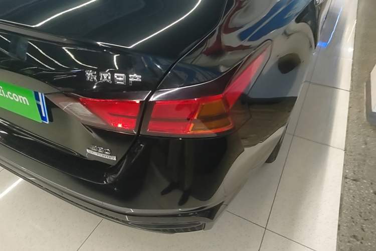 Used Nissan Teana 2019 2.0T XV AD1 Prestige Navigation Edition Exterior 3