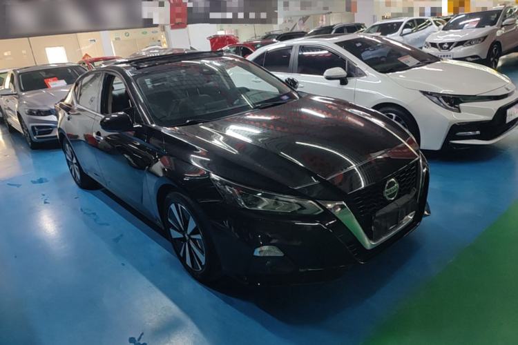 Used Nissan Teana 2019 2.0L XL Upper SmartDrive Version Front Right 45 Deg