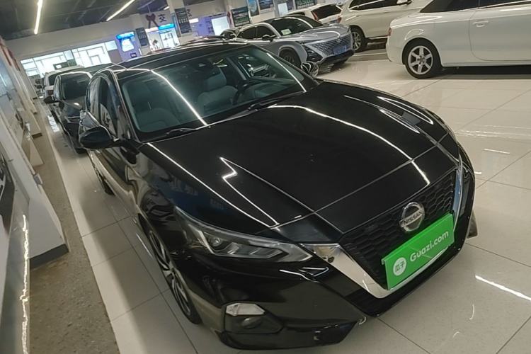 Used Nissan Teana 2019 2.0T XV AD1 Prestige Navigation Edition Front Right 45 Deg