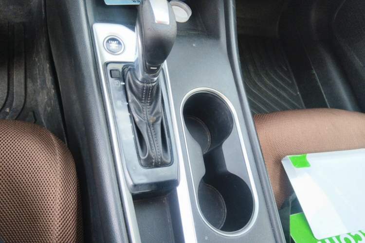 Used Nissan Teana 2019 2.0L XL Comfort Edition Gear Lever