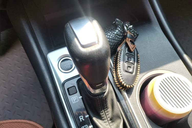 Used Nissan Teana 2019 2.0L XL Comfort Edition Gear Lever