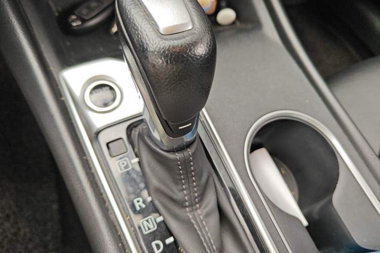 Used Nissan Teana 2019 2.0L XL Comfort Edition Gear Lever
