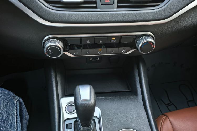 Used Nissan Teana 2019 2.0L XE Fashion Edition Gear Lever