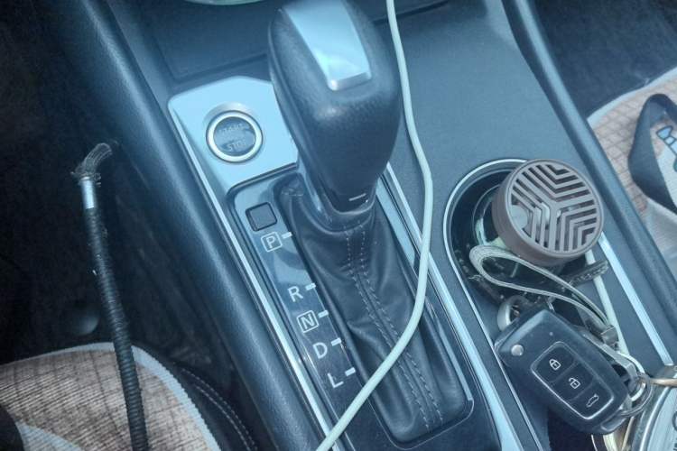 Used Nissan Teana 2019 2.0L XL Comfort Edition Gear Lever