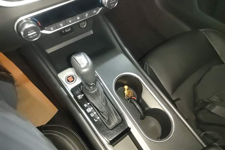Used Nissan Teana 2019 2.0L XL Comfort Edition Gear Lever