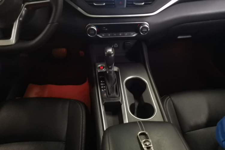 Used Nissan Teana 2019 2.0L XL Comfort Edition Gear Lever