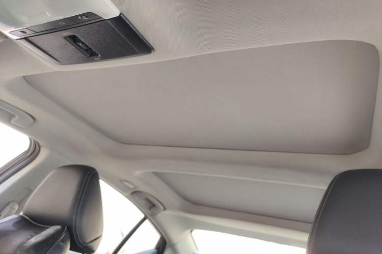 Used Nissan Teana 2019 2.0L XL Comfort Edition Headliner