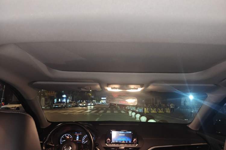 Used Nissan Teana 2019 2.0L XL Comfort Edition Headliner