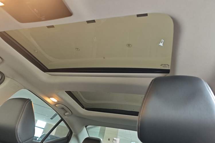Used Nissan Teana 2019 2.0L XL Comfort Edition Headliner