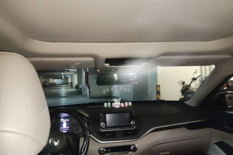 Used Nissan Teana 2019 2.0L XL Comfort Edition Headliner