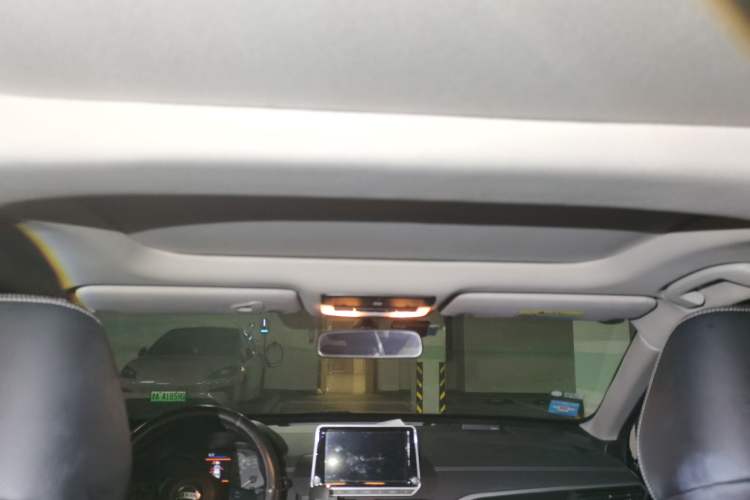 Used Nissan Teana 2019 2.0L XL Comfort Edition Headliner