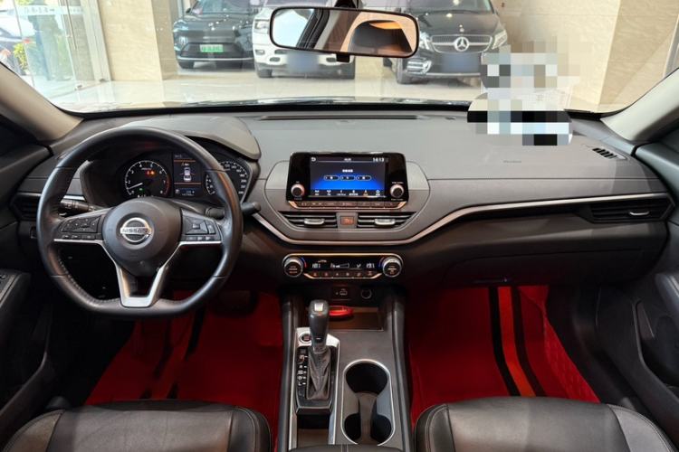 Used Nissan Teana 2019 2.0L XL Comfort Edition Interior 4
