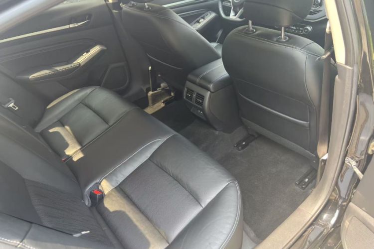 Used Nissan Teana 2019 2.0L XL Comfort Edition Interior 9