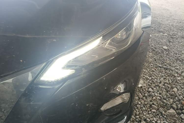 Used Nissan Teana 2019 2.0L XL Comfort Edition Left Front Headlight