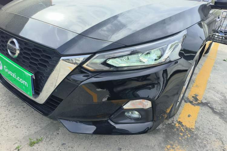 Used Nissan Teana 2019 2.0L XL Comfort Edition Left Front Headlight