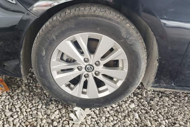 Used Nissan Teana 2019 2.0L XL Comfort Edition Left Front Wheel Hub