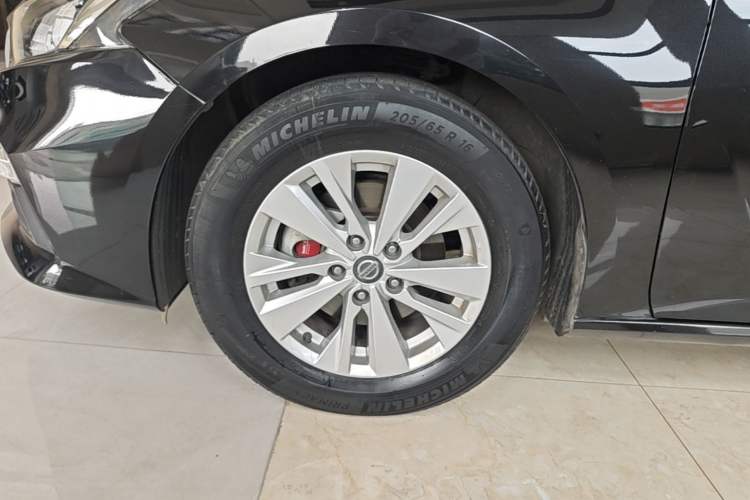 Used Nissan Teana 2019 2.0L XL Comfort Edition Left Front Wheel Hub