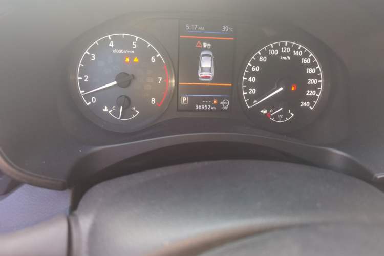 Used Nissan Teana 2019 2.0L XL Comfort Edition Odometer Close Up