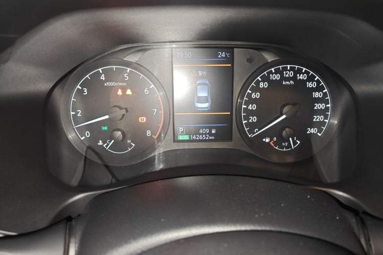 Used Nissan Teana 2019 2.0L XL Comfort Edition Odometer Close Up