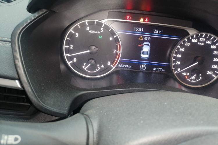 Used Nissan Teana 2019 2.0L XL Upper SmartDrive Version Odometer Close Up