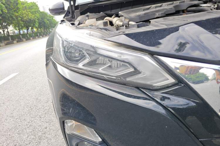 Used Nissan Teana 2019 2.0L XL Comfort Edition Right Front Headlight