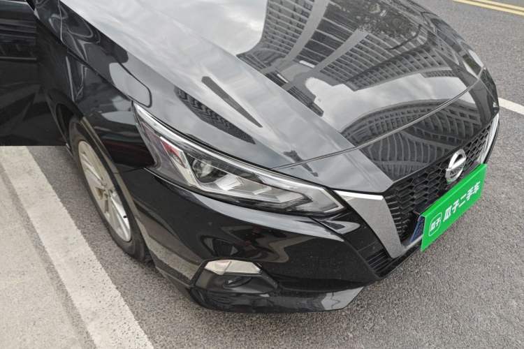 Used Nissan Teana 2019 2.0L XL Comfort Edition Right Front Headlight