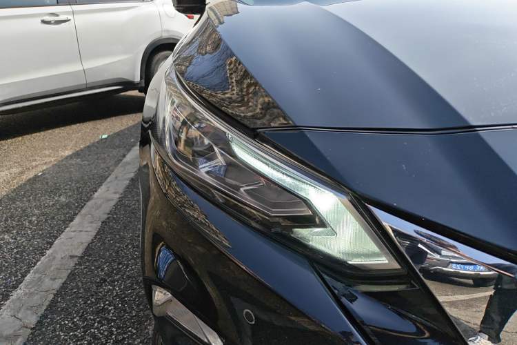 Used Nissan Teana 2019 2.0T XL Upper Smart Enjoyment Version Right Front Headlight