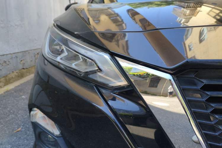Used Nissan Teana 2019 2.0L XL Comfort Edition Right Front Headlight