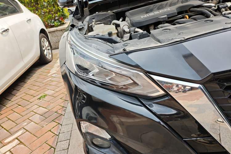 Used Nissan Teana 2019 2.0L XL Comfort Edition Right Front Headlight