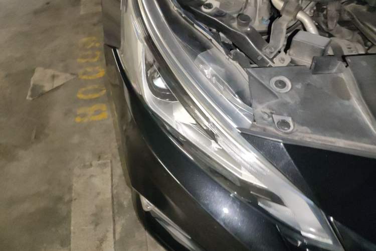 Used Nissan Teana 2019 2.0L XL Comfort Edition Right Front Headlight