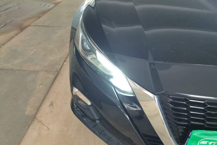 Used Nissan Teana 2019 2.0L XL Upper SmartDrive Version Right Front Headlight