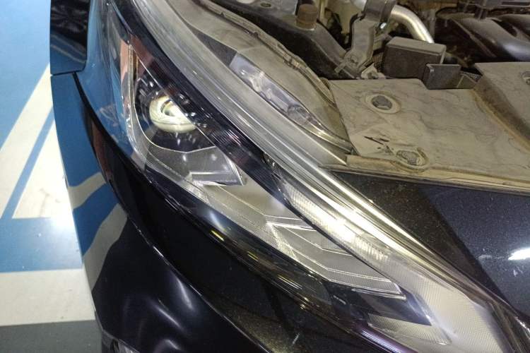 Used Nissan Teana 2019 2.0L XL Comfort Edition Right Front Headlight